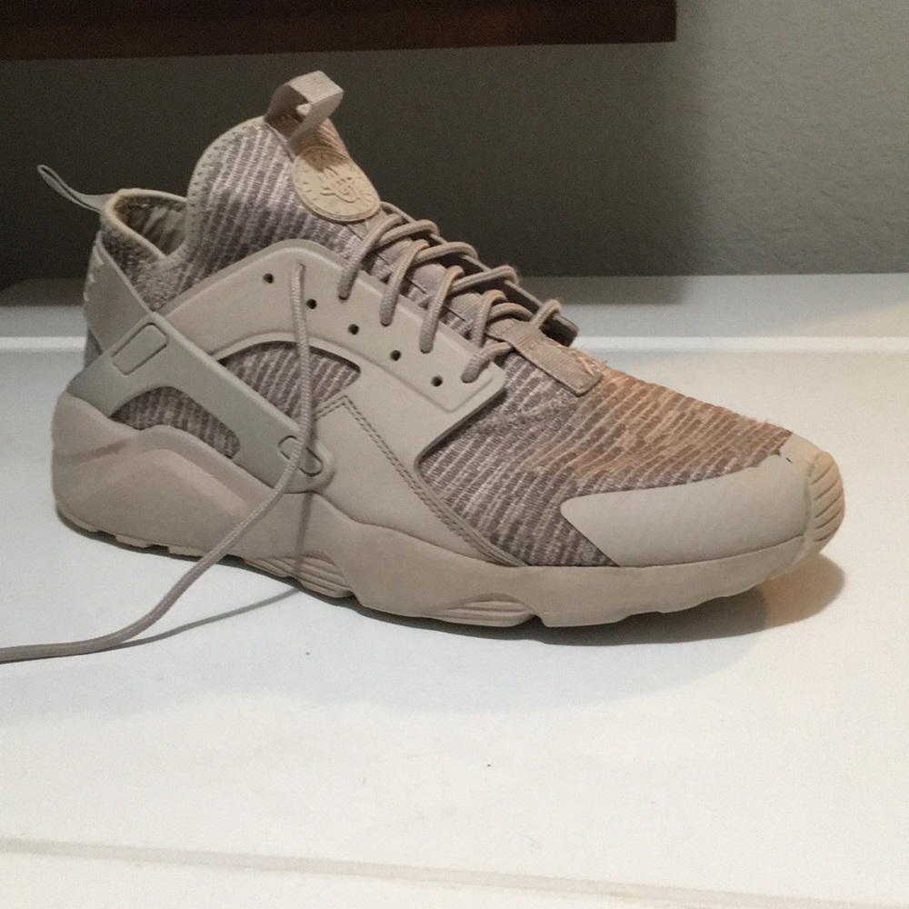 Used Nike Air Huarache -moonstone
